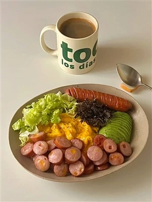 ไส้กรอกชีสและอะโวคาโดบรันช์โบวล์ 🧀🌭🥑|สุดยอดงานฉลองวันขี้เกียจ